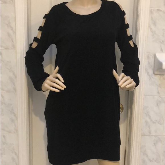 BLACK CAGE SLEEVE KNIT DRESS - Picture 4 of 9